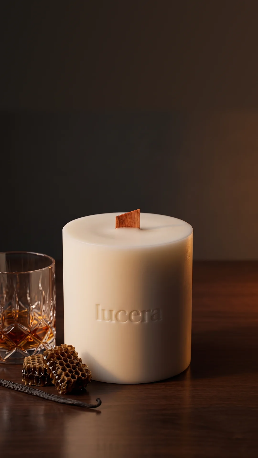 MEDOVÁ WHISKEY – vosková náplň na výšku | Lucera